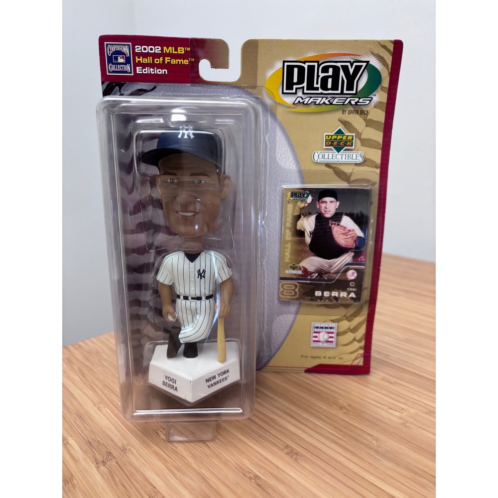 Upper‎ Deck PlayMakers Bobblehead White Yogi Berra Yankees 2002